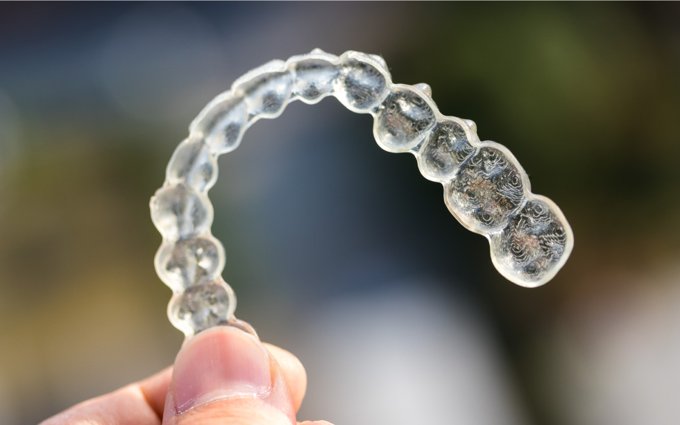 การจัดฟันแบบใส-invisalign