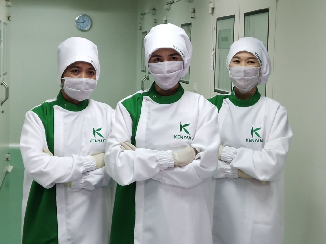 พนักงาน โรงงานผลิตอาหารเสริม เคนยากุ ประเทศไทย