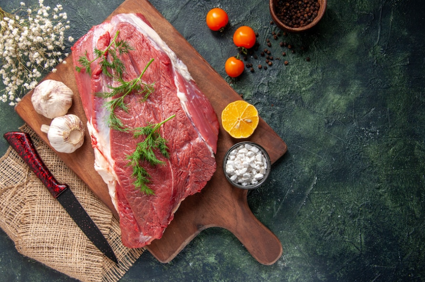 สารอาหารบํารุงผมจำพวกโปรตีนพบได้ในเนื้อสัตว์