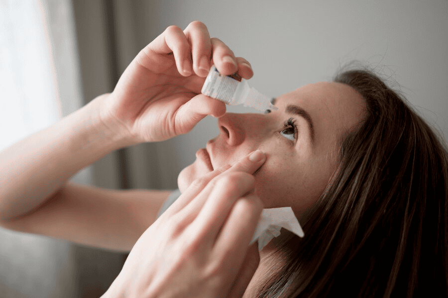 น้ำตาเทียมสำหรับคอนแทคเลนส์