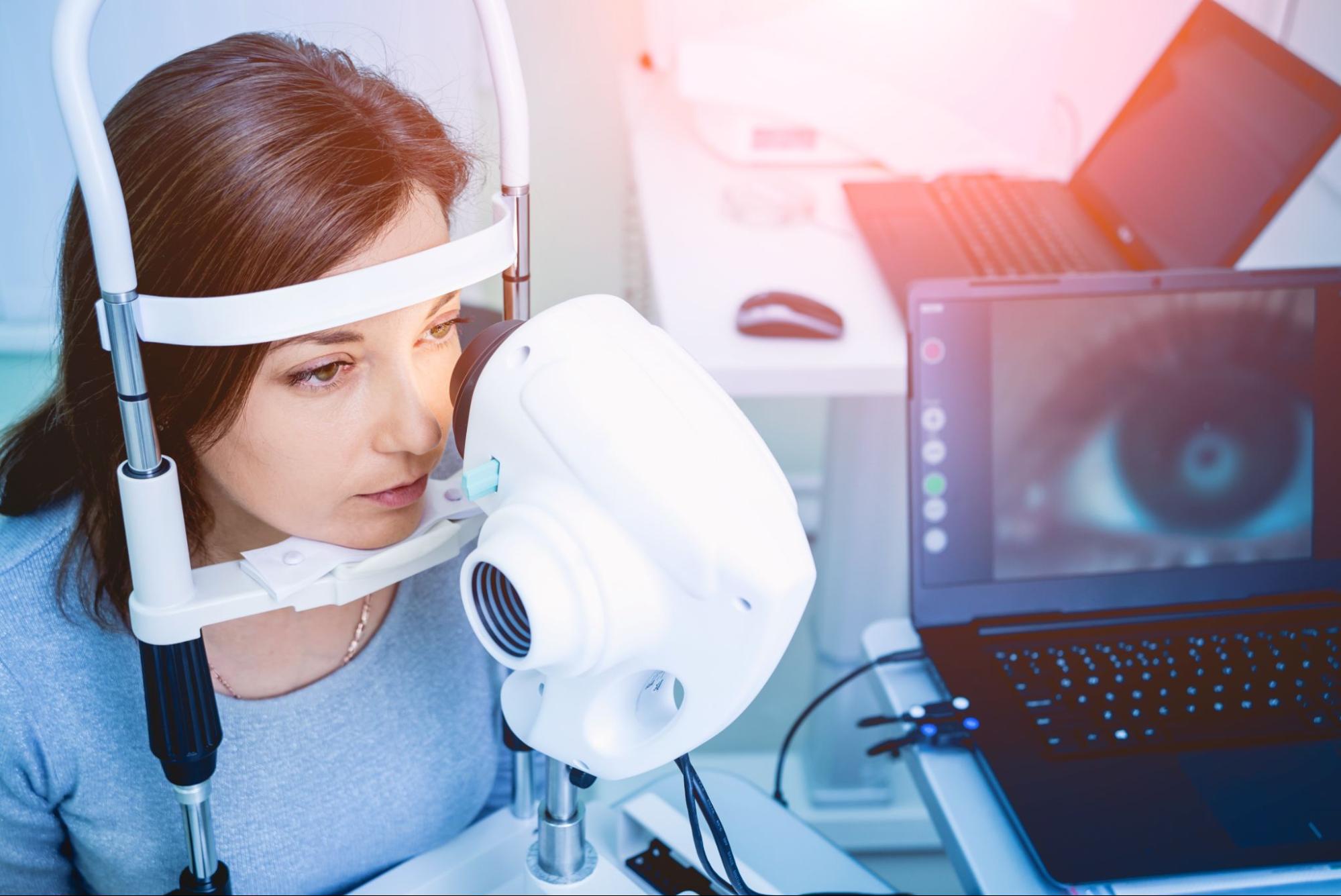 การตรวจต้อกระจก